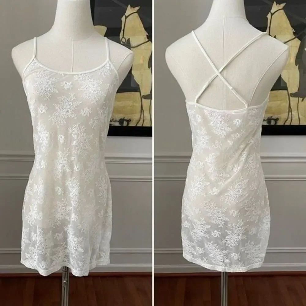 Victoria's Secret stretchy sheer lace chemise ivory Small